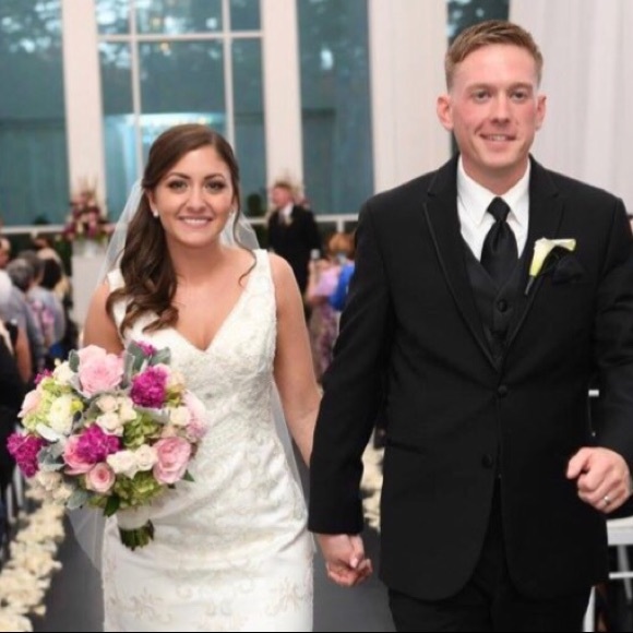 Meet your Posher, Kelsey - Picture 1 of 1